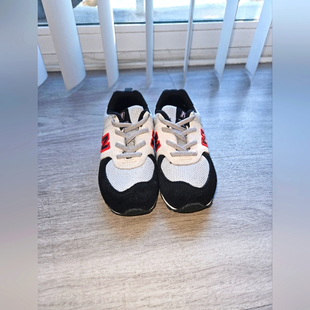 New balance unisex toddler sneaker